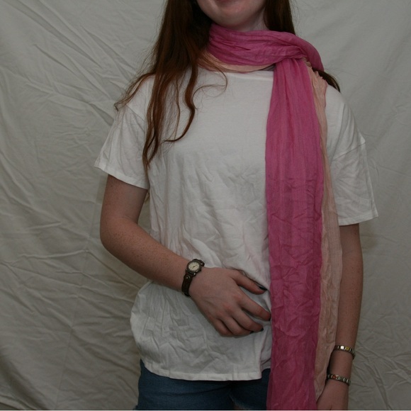 LUCKY BRAND Multi-Colored Pink Scarf With Silky Soft Feel - Picture 3 of 4